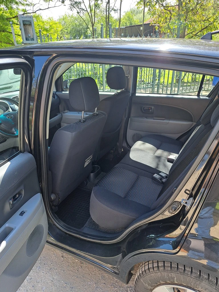 Daihatsu Sirion, снимка 6 - Автомобили и джипове - 52939313