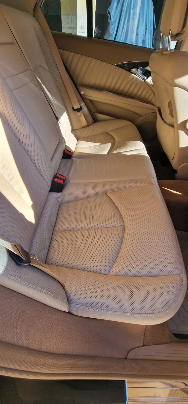 Mercedes-Benz E 320, снимка 4 - Автомобили и джипове - 54058248