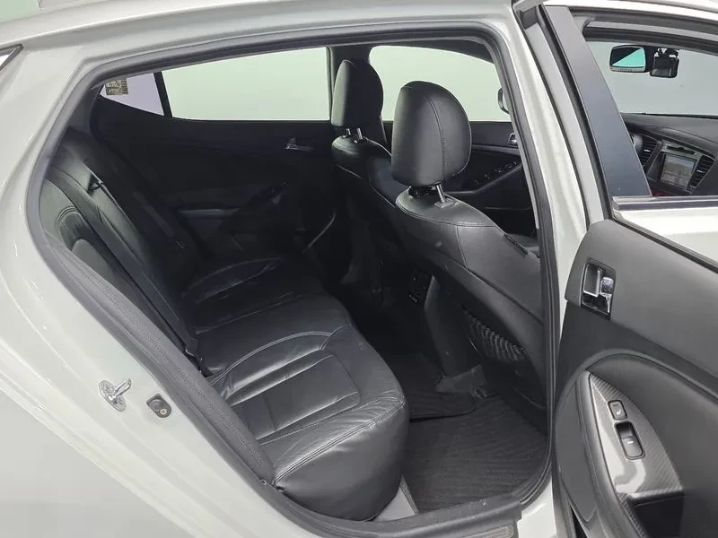 Kia K5 Hybrid Prestige, снимка 12 - Автомобили и джипове - 55921762