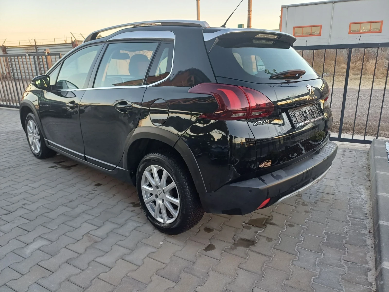 Peugeot 2008 1.2benzin * * * euro6 - изображение 5