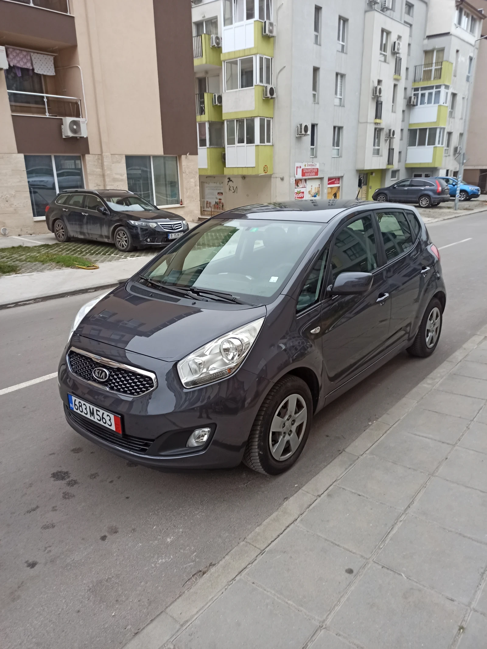 Kia Venga 1.6 автоматик / ШВЕЙЦАРИЯ - изображение 2