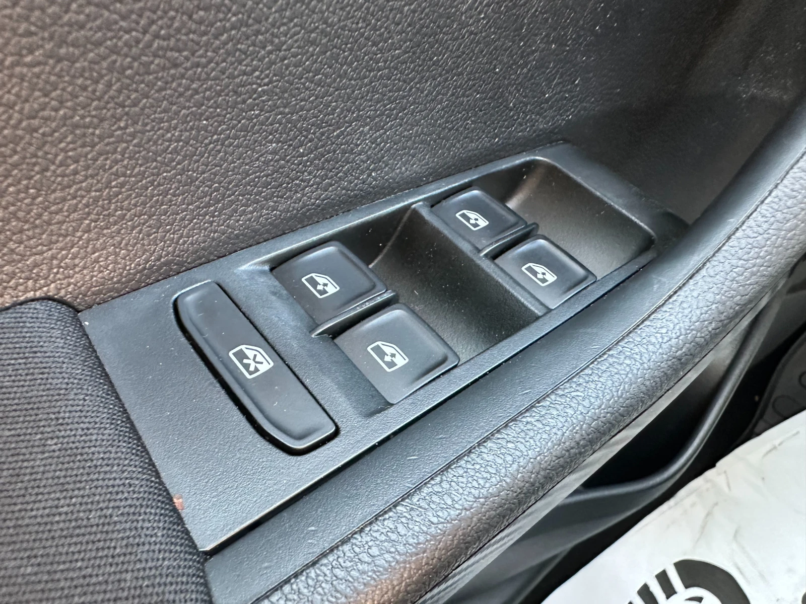 Skoda Fabia 1.0i 75 к.с. | Mobile.bg — изображение 17