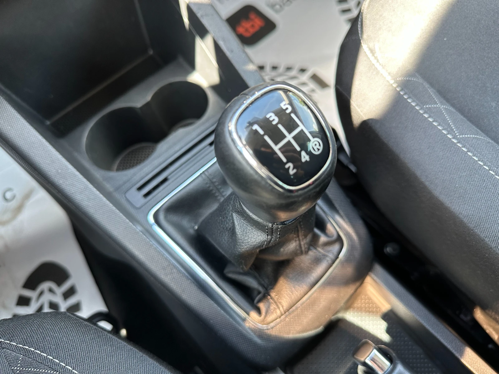 Skoda Fabia 1.0i 75 к.с. | Mobile.bg — изображение 11