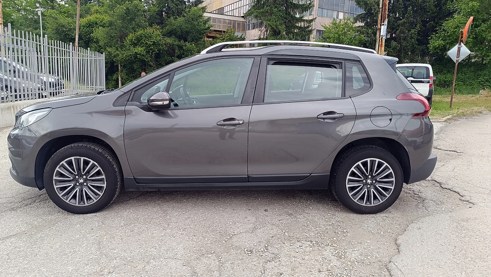 Peugeot 2008 1.5HDI - изображение 2