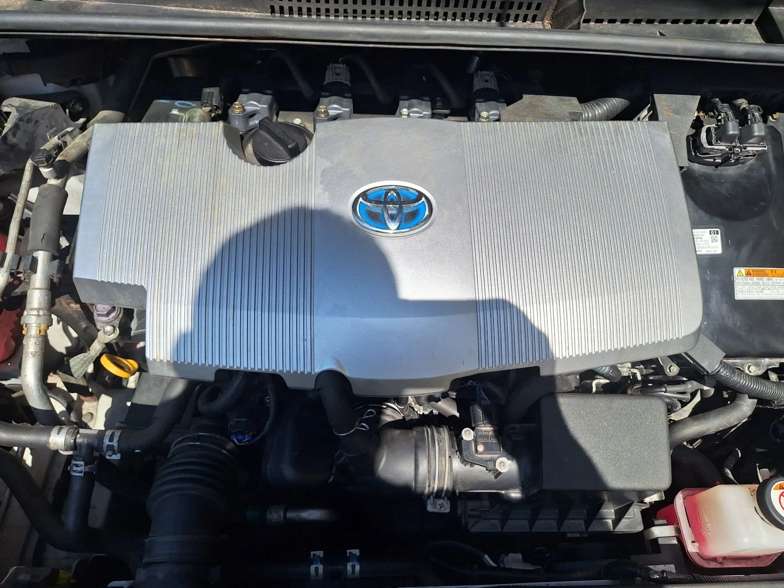 Toyota Prius 1.8 hybrid  - изображение 10