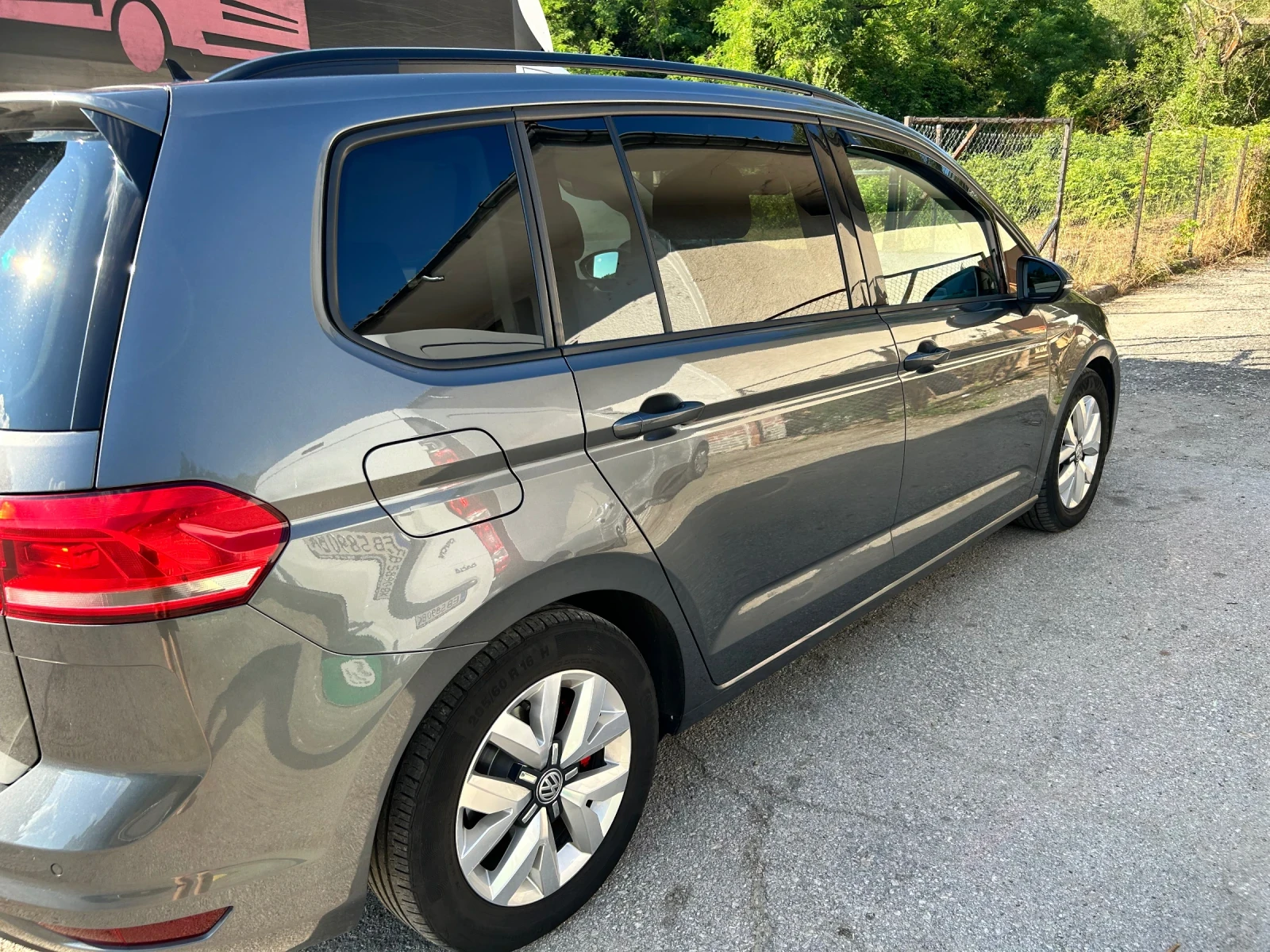 VW Touran  - изображение 4