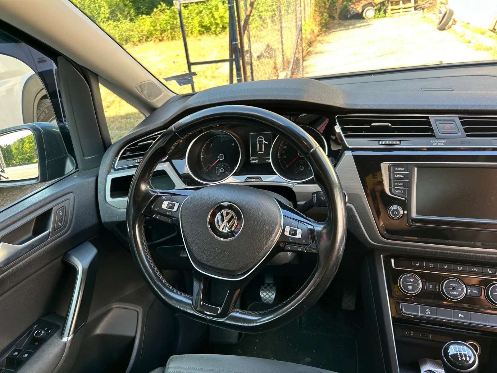 VW Touran  - изображение 7