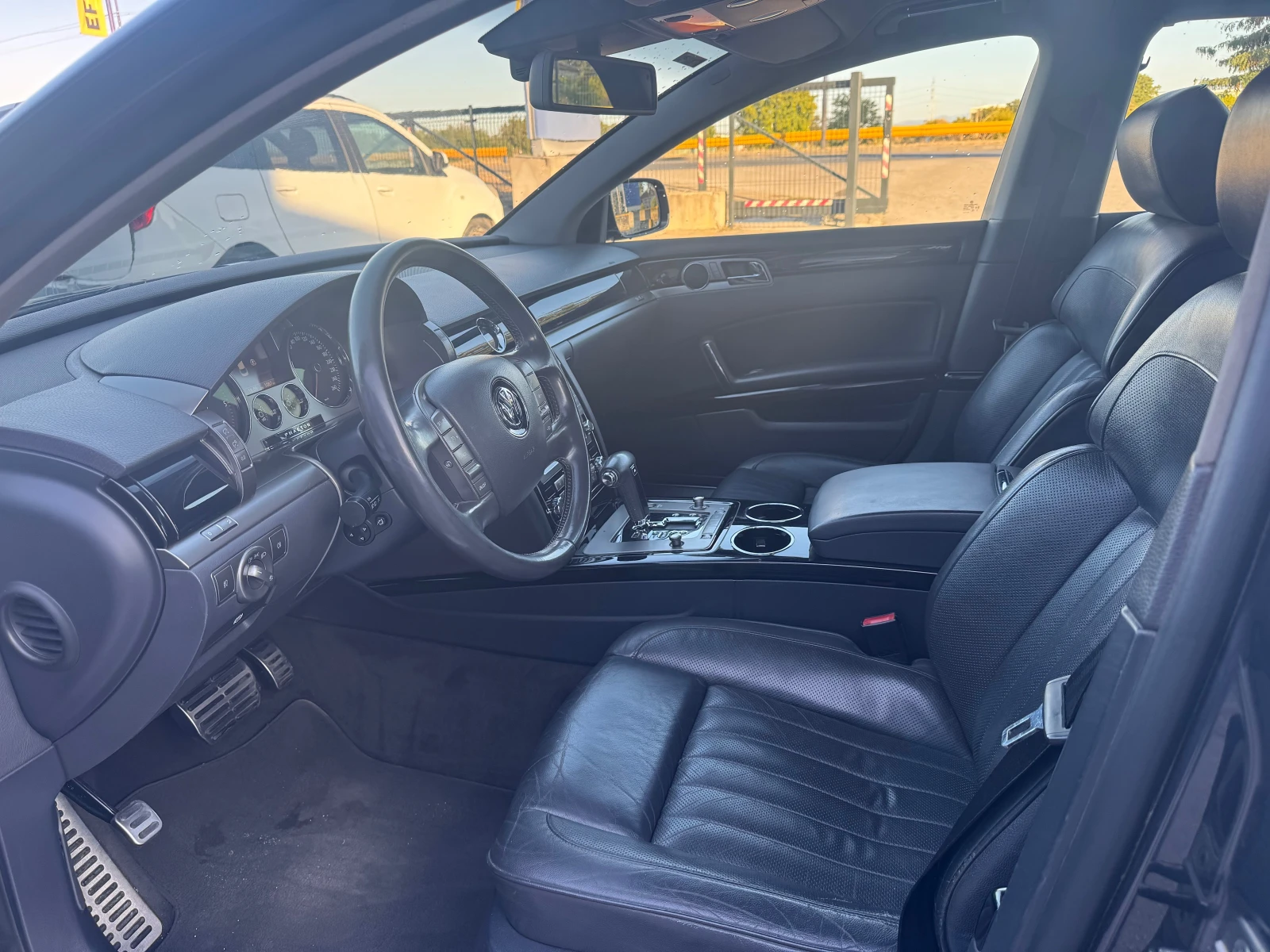 VW Phaeton 3.0TDI 245kc facelift  - изображение 10