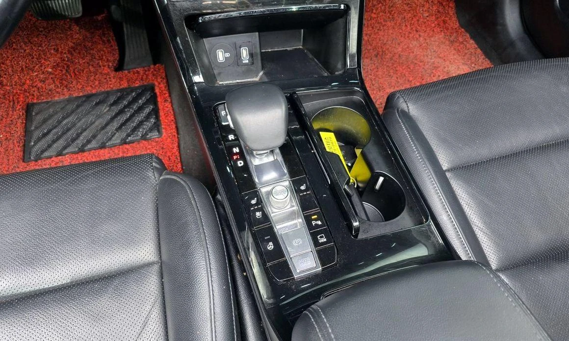 Kia K7 3.0 LPI Prestige  * НАЙ-ДОБРА ЦЕНА В БЪЛГАРИЯ*  - изображение 9