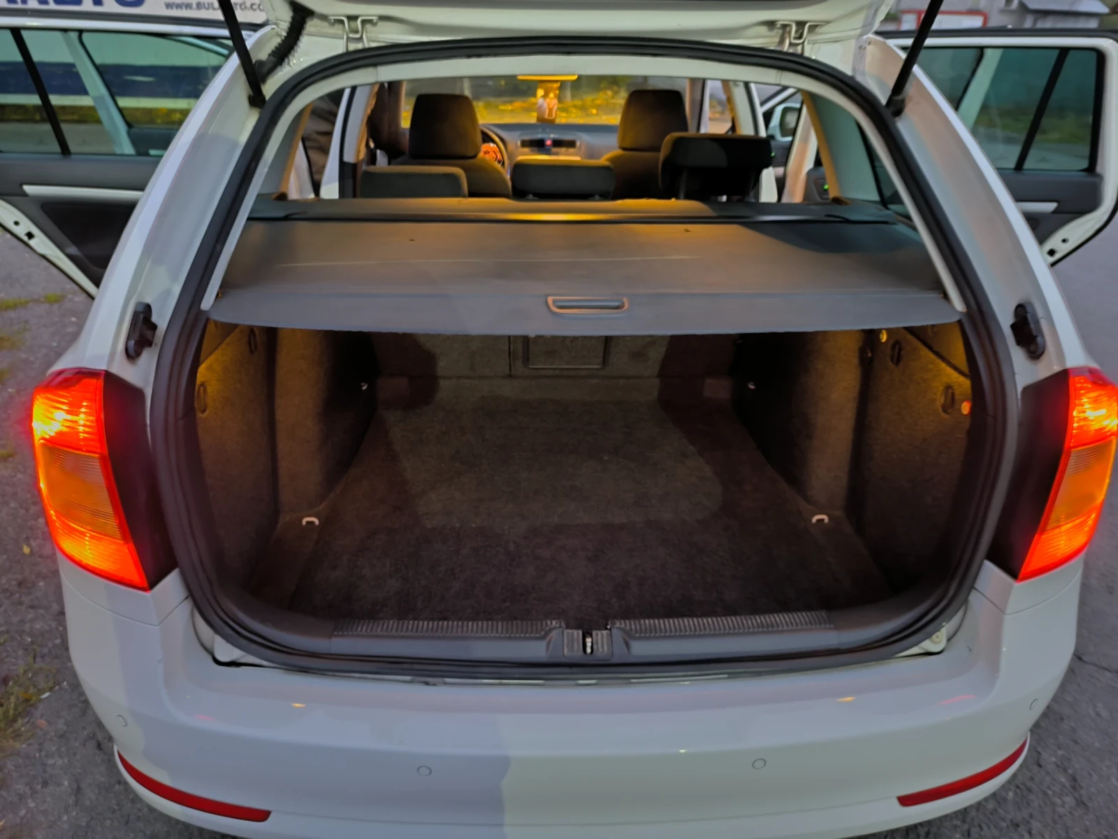 Skoda Octavia Фейслифт  | Mobile.bg — изображение 17