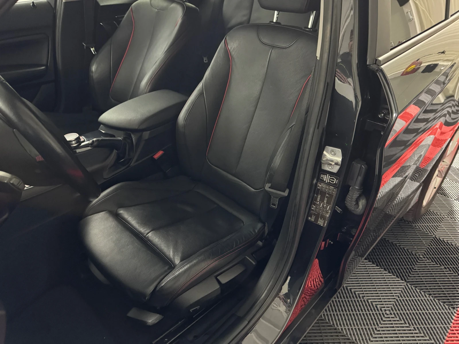 BMW 120 D SPORT 184 h.p. - KEYLESS/ CAMERA/ SUN ROOF/ LINE | Mobile.bg   14