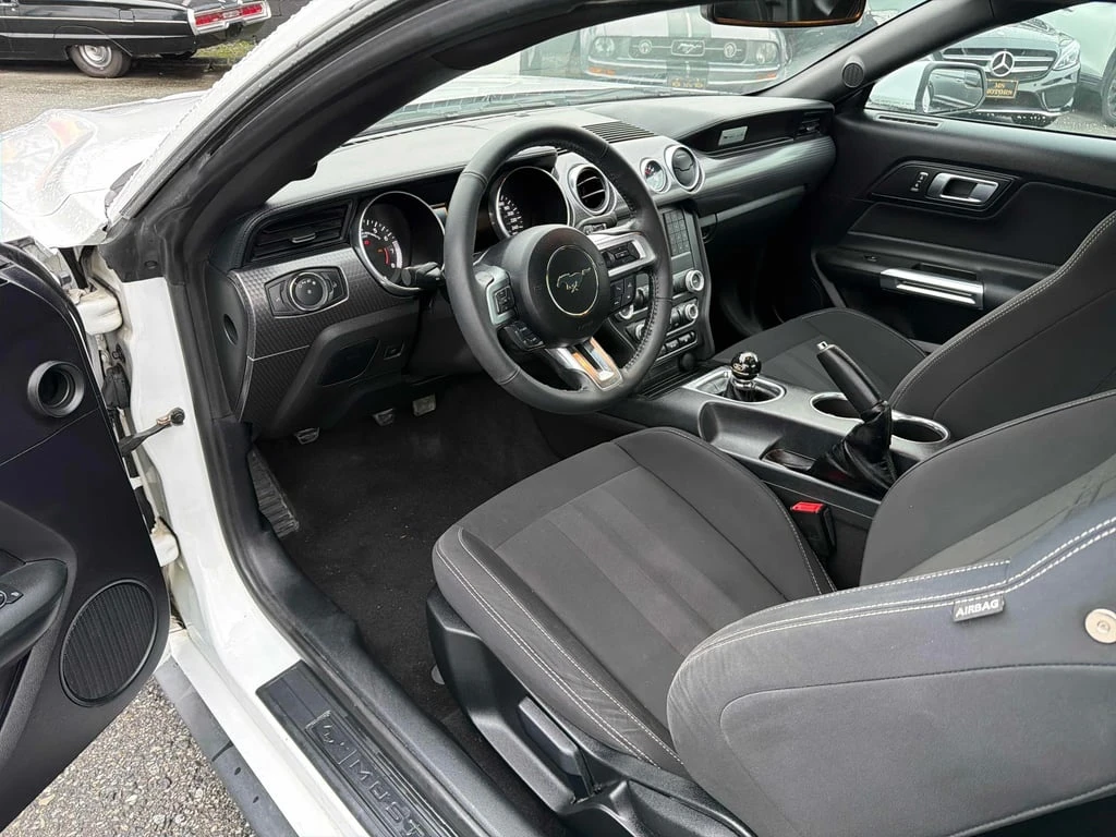 Ford Mustang * EcoBoost * CARFAX * БЕЗ ПЪРВОНАЧАЛНА ВНОСКА - изображение 5