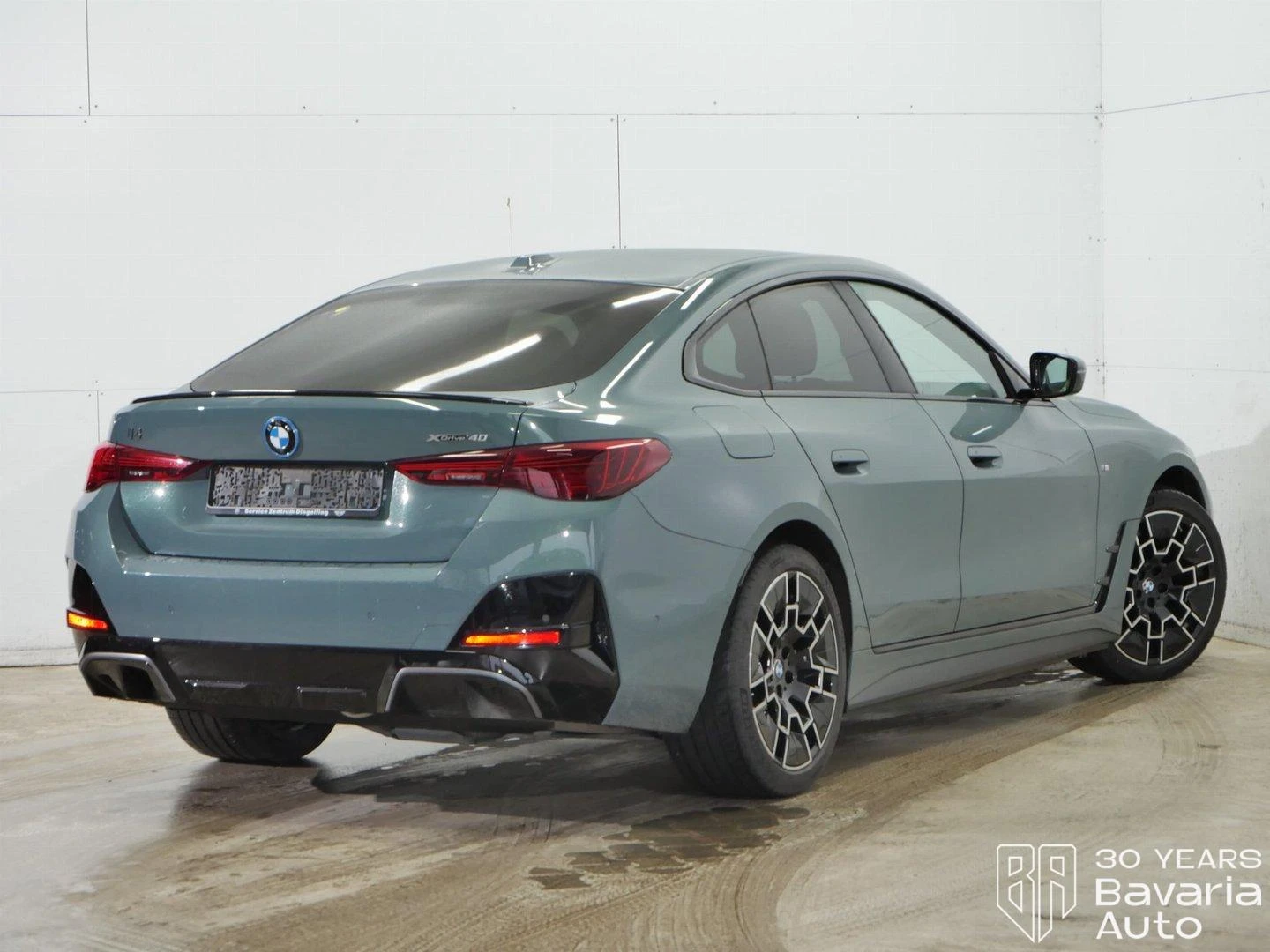 BMW i4 40 xDrive M Sport Paket - изображение 3