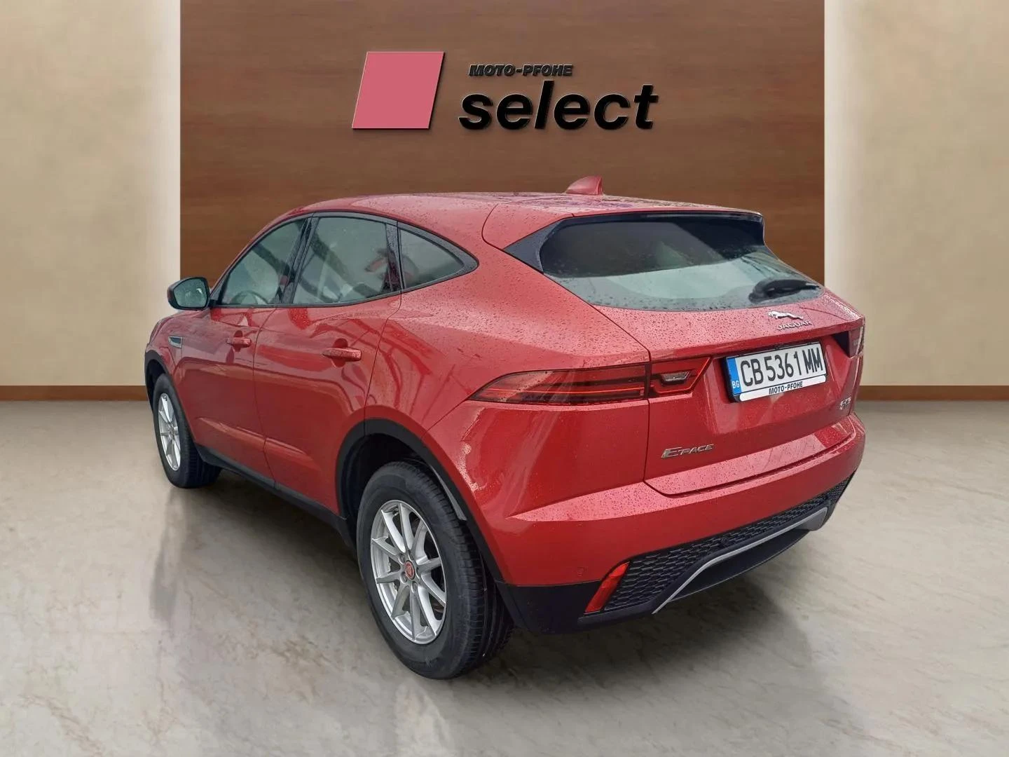 Jaguar E-pace 2.0 D - изображение 8