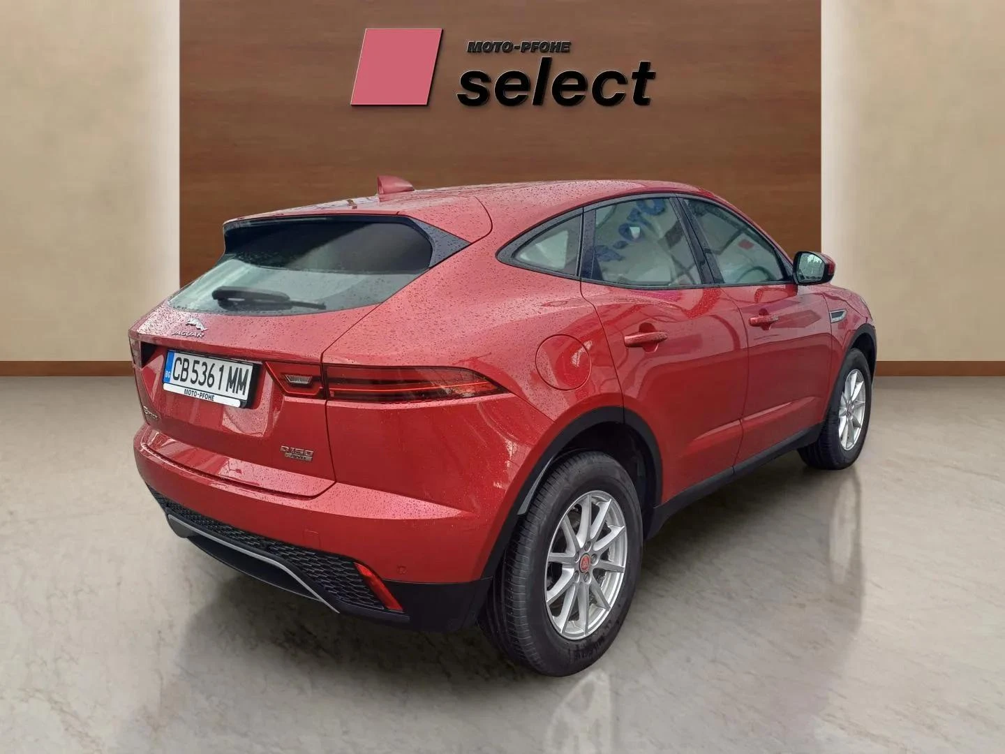 Jaguar E-pace 2.0 D - изображение 5