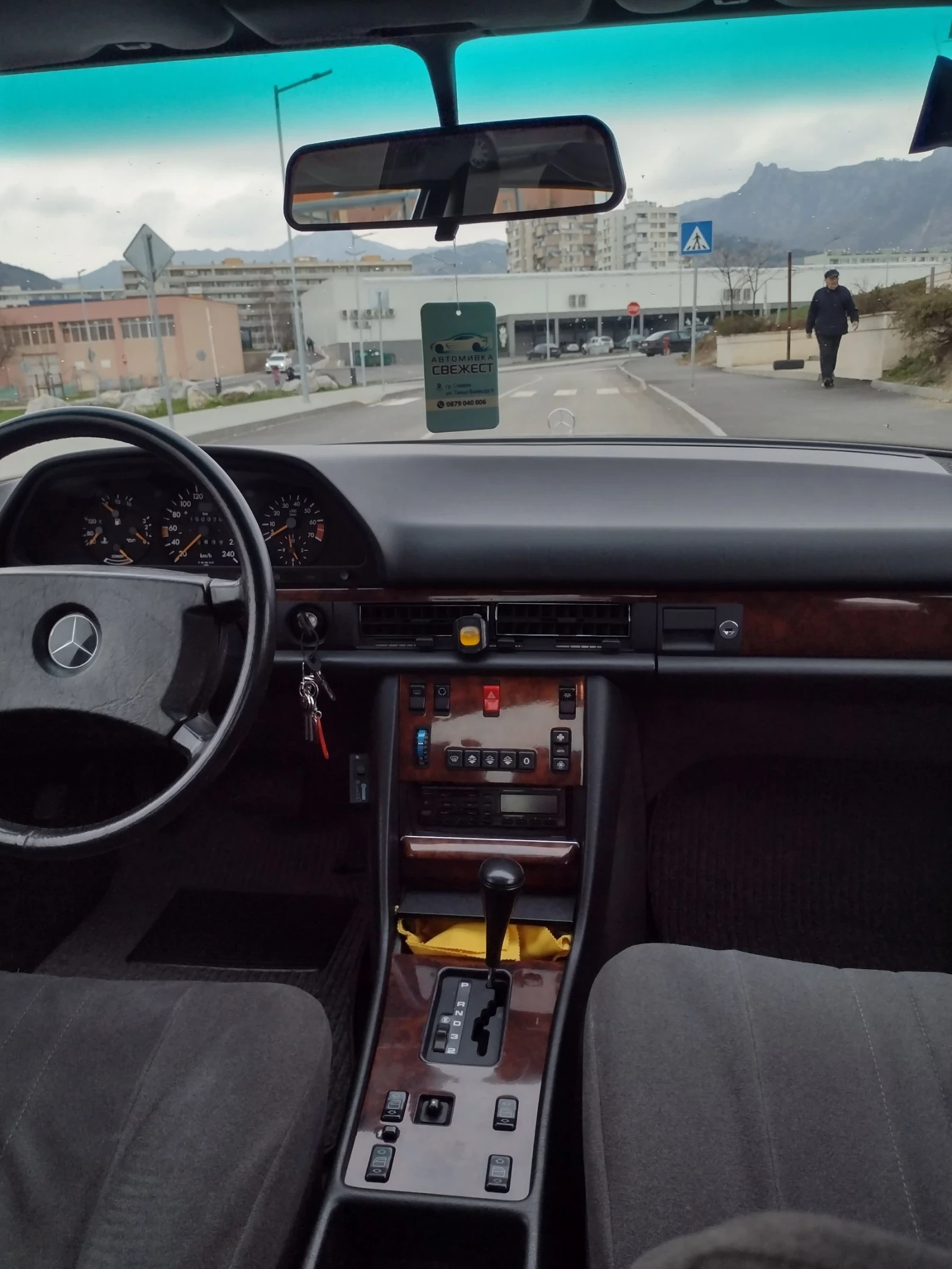 Mercedes-Benz 300, снимка 5 - Автомобили и джипове - 53914878