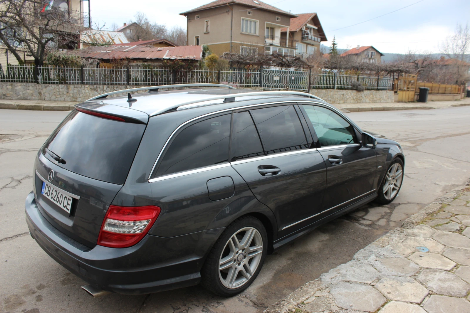Mercedes-Benz C 350, снимка 2 - Автомобили и джипове - 53965713