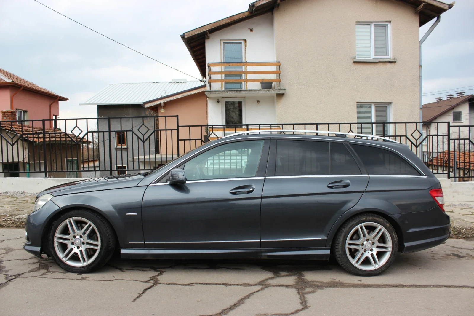 Mercedes-Benz C 350, снимка 4 - Автомобили и джипове - 53965713