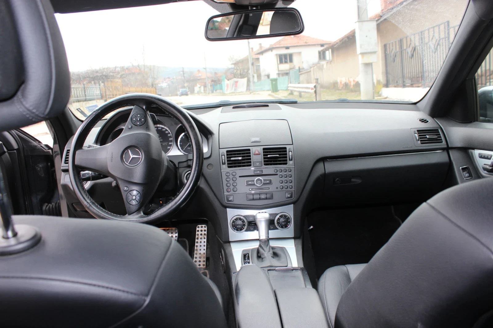 Mercedes-Benz C 350, снимка 12 - Автомобили и джипове - 53965713