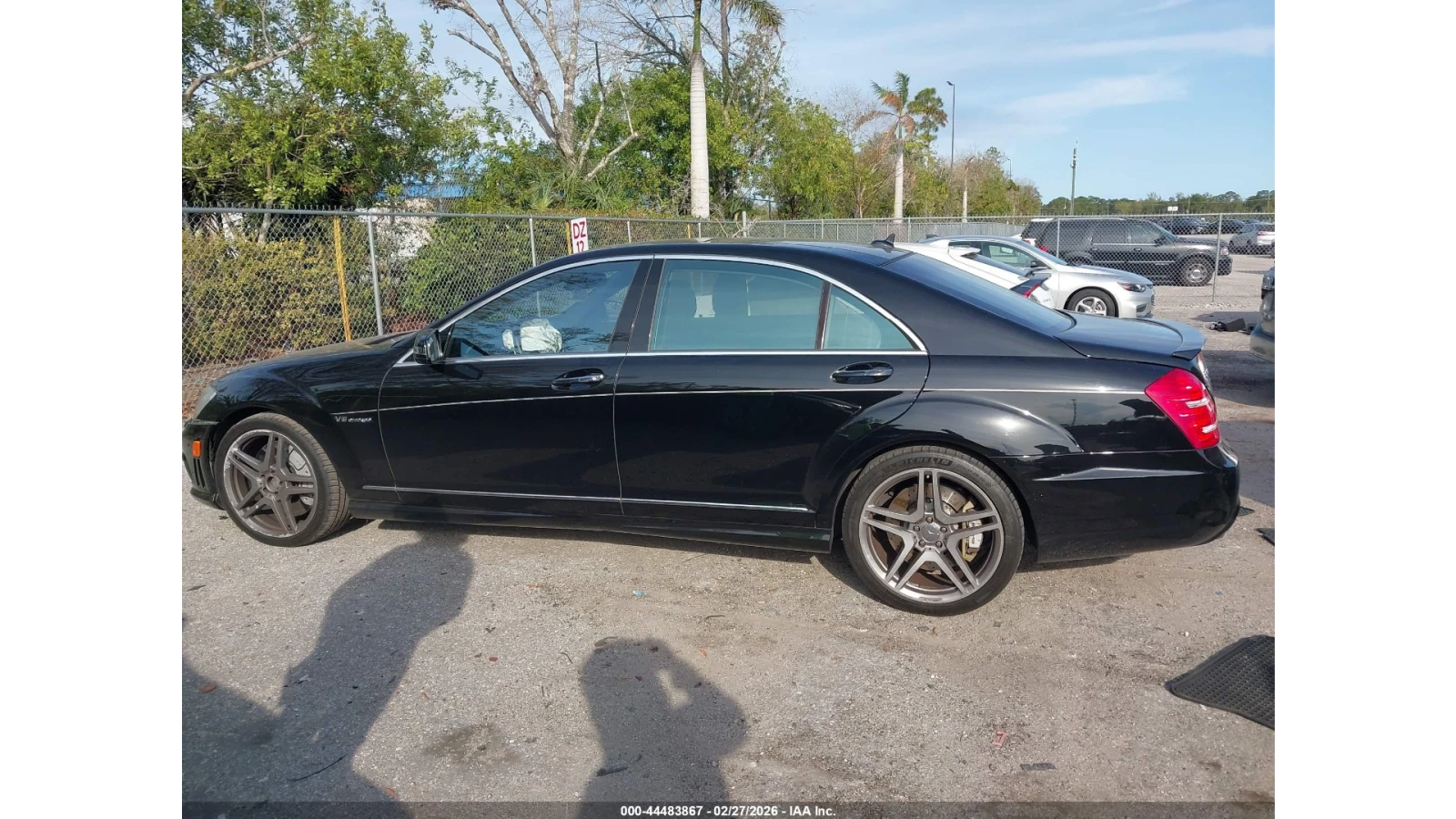 Mercedes-Benz S 63 AMG * ОБДУХВАНЕ* 360* КАМЕРИ* ПАНО* , снимка 7 - Автомобили и джипове - 54150544