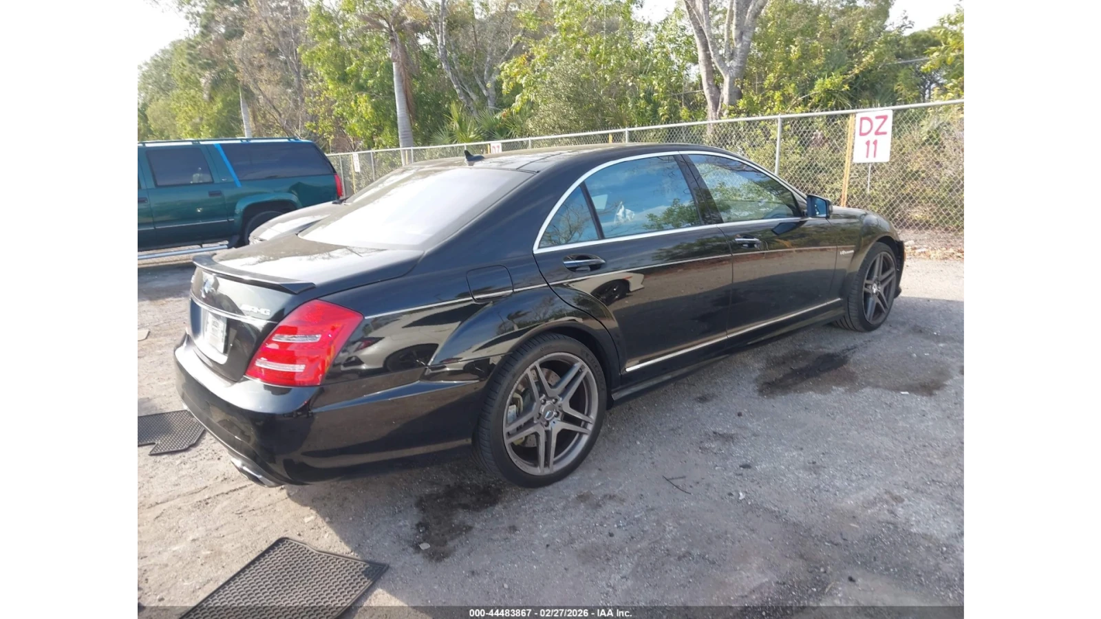 Mercedes-Benz S 63 AMG * ОБДУХВАНЕ* 360* КАМЕРИ* ПАНО* , снимка 4 - Автомобили и джипове - 54150544