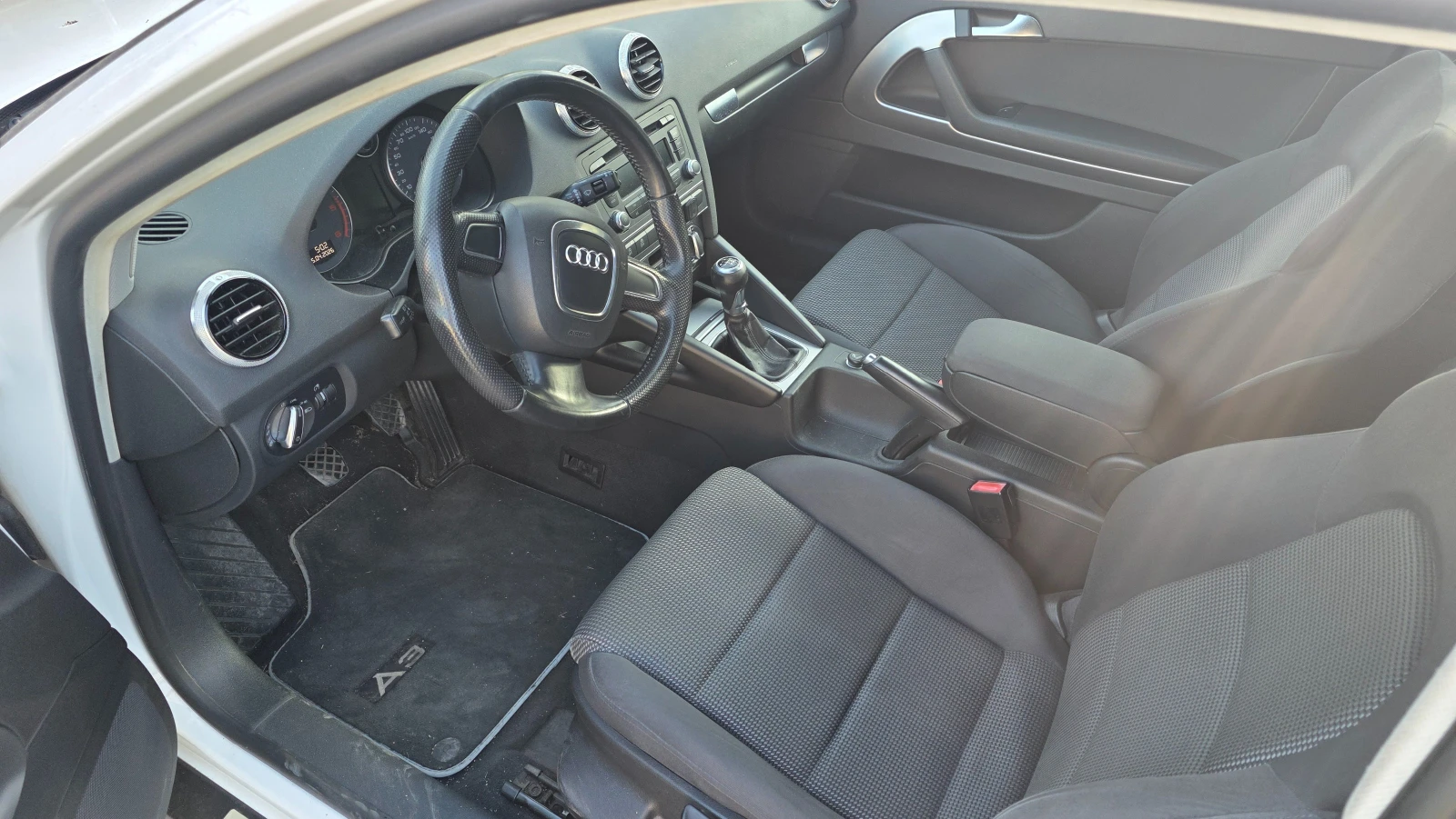 Audi A3 2.0tdi xenon, снимка 4 - Автомобили и джипове - 54221297