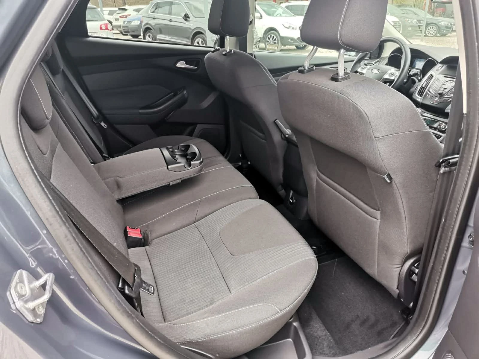 Ford Focus 1.6 TDCI TITANIUM, снимка 13 - Автомобили и джипове - 54302087