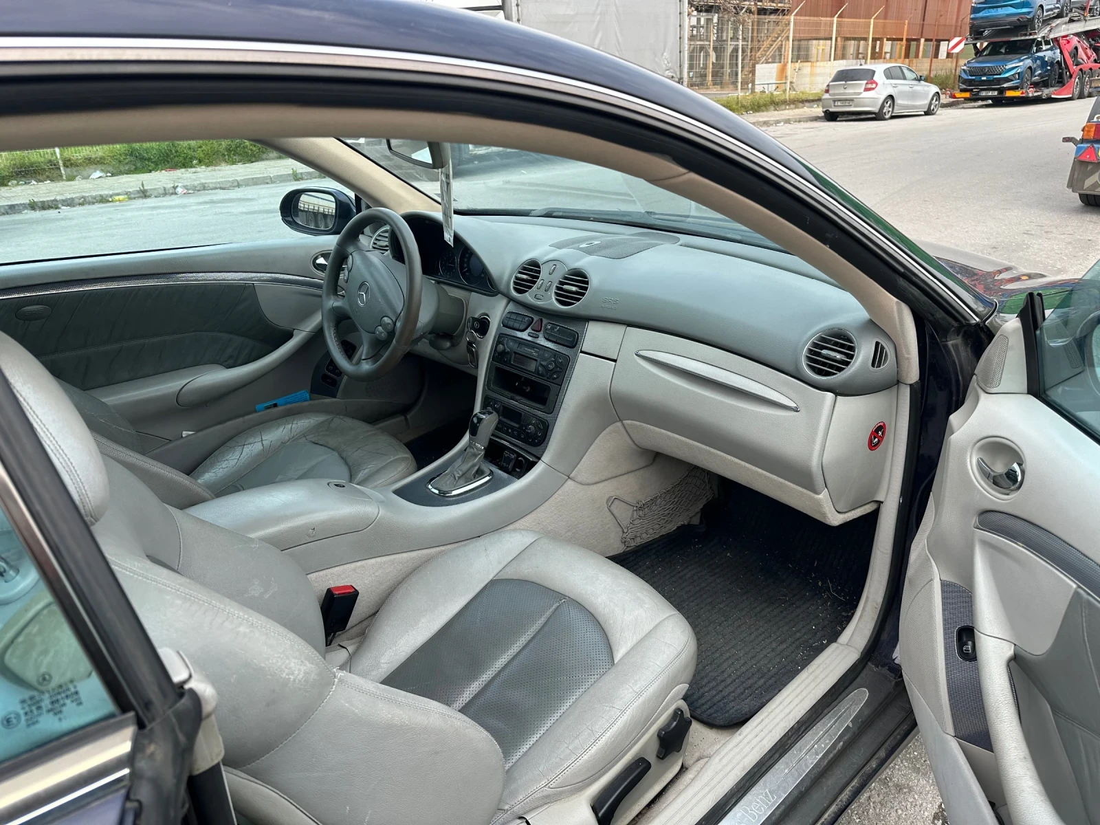Mercedes-Benz CLK 240, снимка 4 - Автомобили и джипове - 54387287