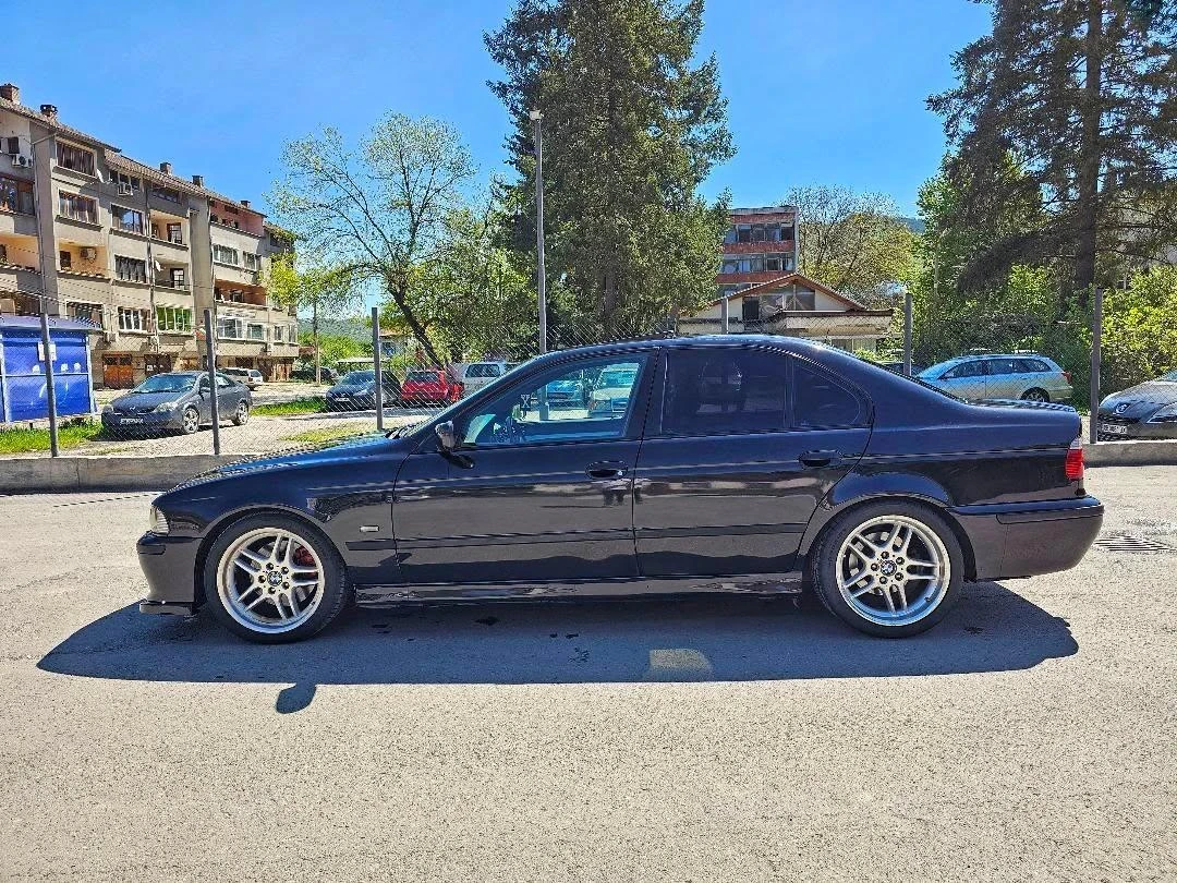 BMW 530, снимка 4 - Автомобили и джипове - 54418062