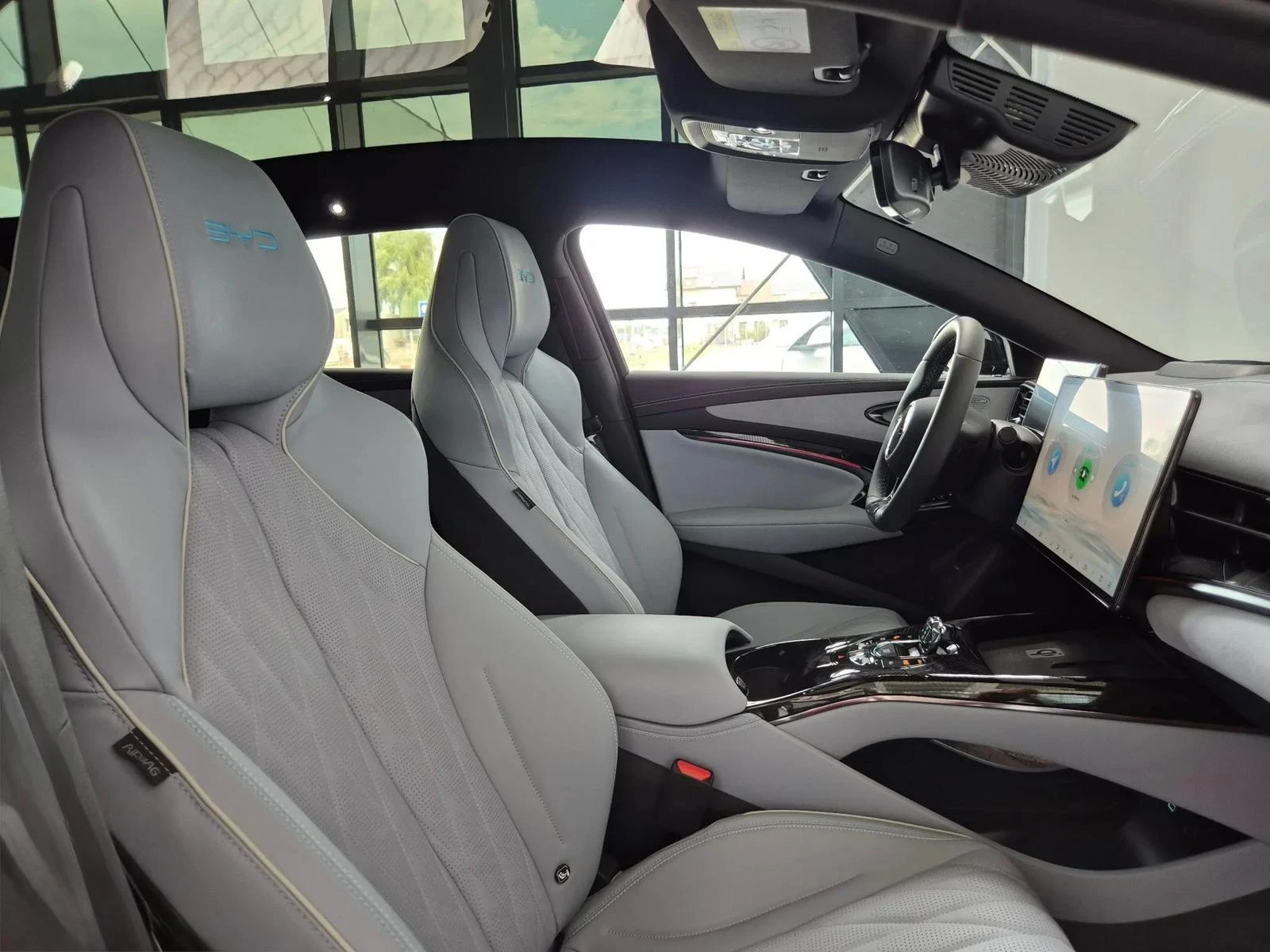 BYD Seal Excellence 530кс НАЛИЧЕН!!!, снимка 10 - Автомобили и джипове - 54692553