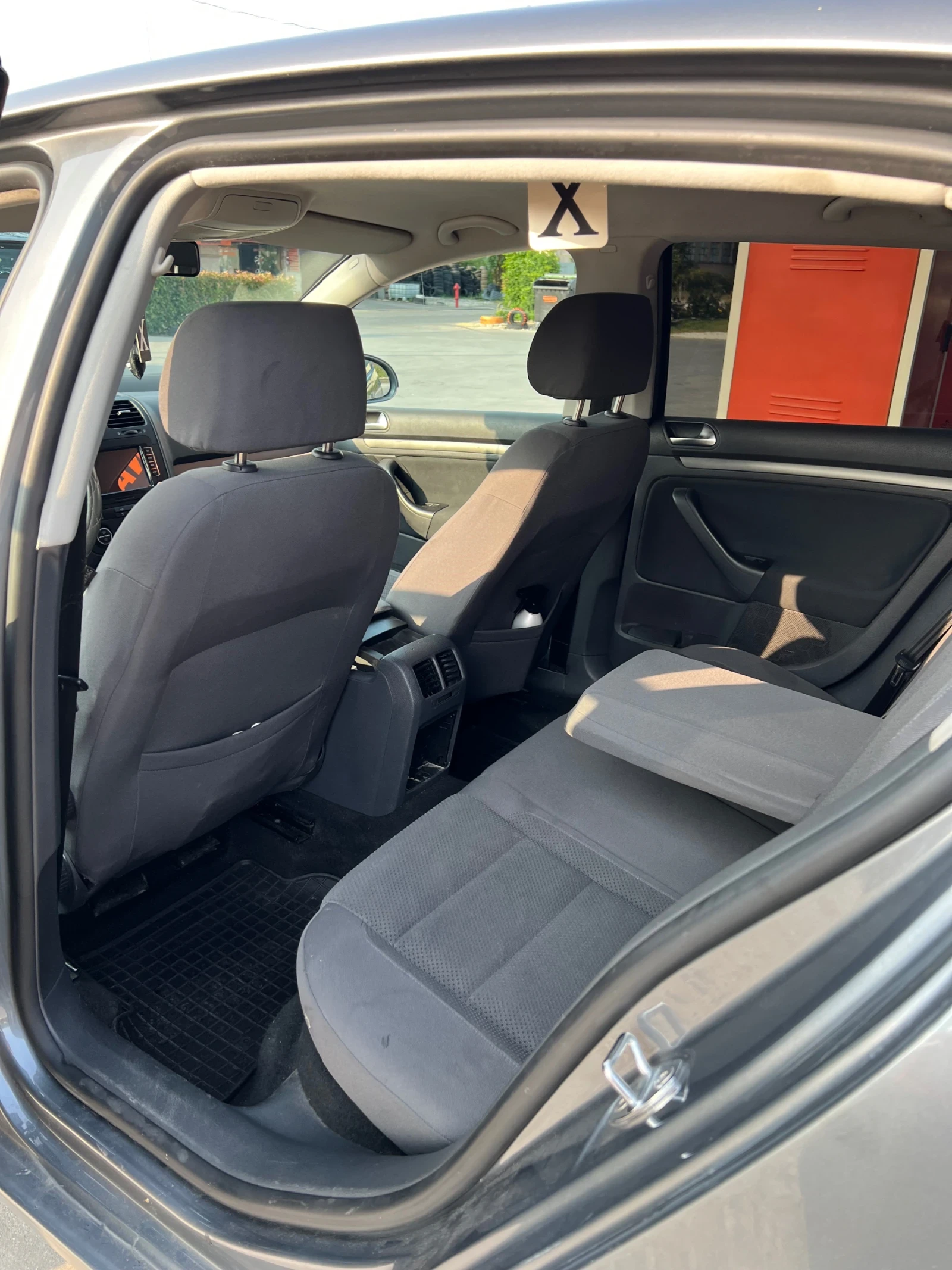 VW Golf, снимка 7 - Автомобили и джипове - 54727653