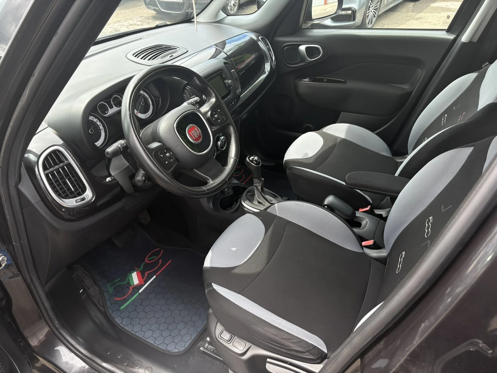 Fiat 500L 1.2 DISEL/, снимка 11 - Автомобили и джипове - 54883919