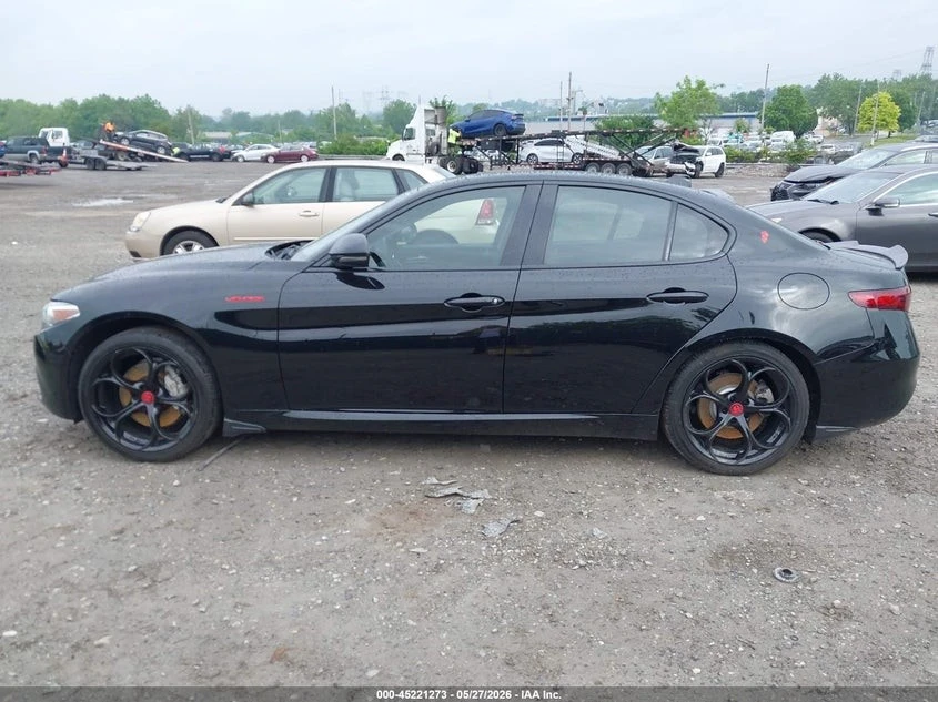 Alfa Romeo Giulia AWD* 2.0L I-4 DI, VVT, TURBO, 280HP* КЛИП НА МОТОР, снимка 13 - Автомобили и джипове - 55007462