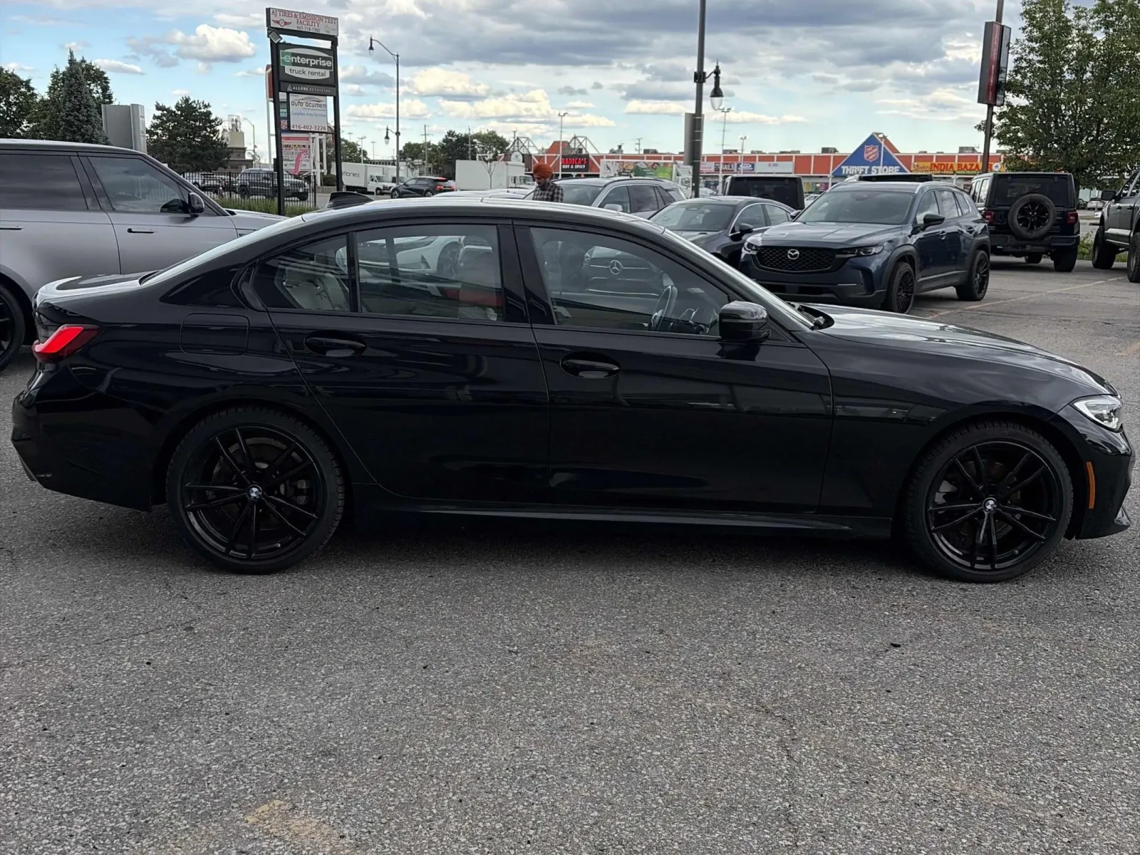 BMW 330 xDrive * Keyless * ПАНОРАМА * CARFAX, снимка 4 - Автомобили и джипове - 55038638