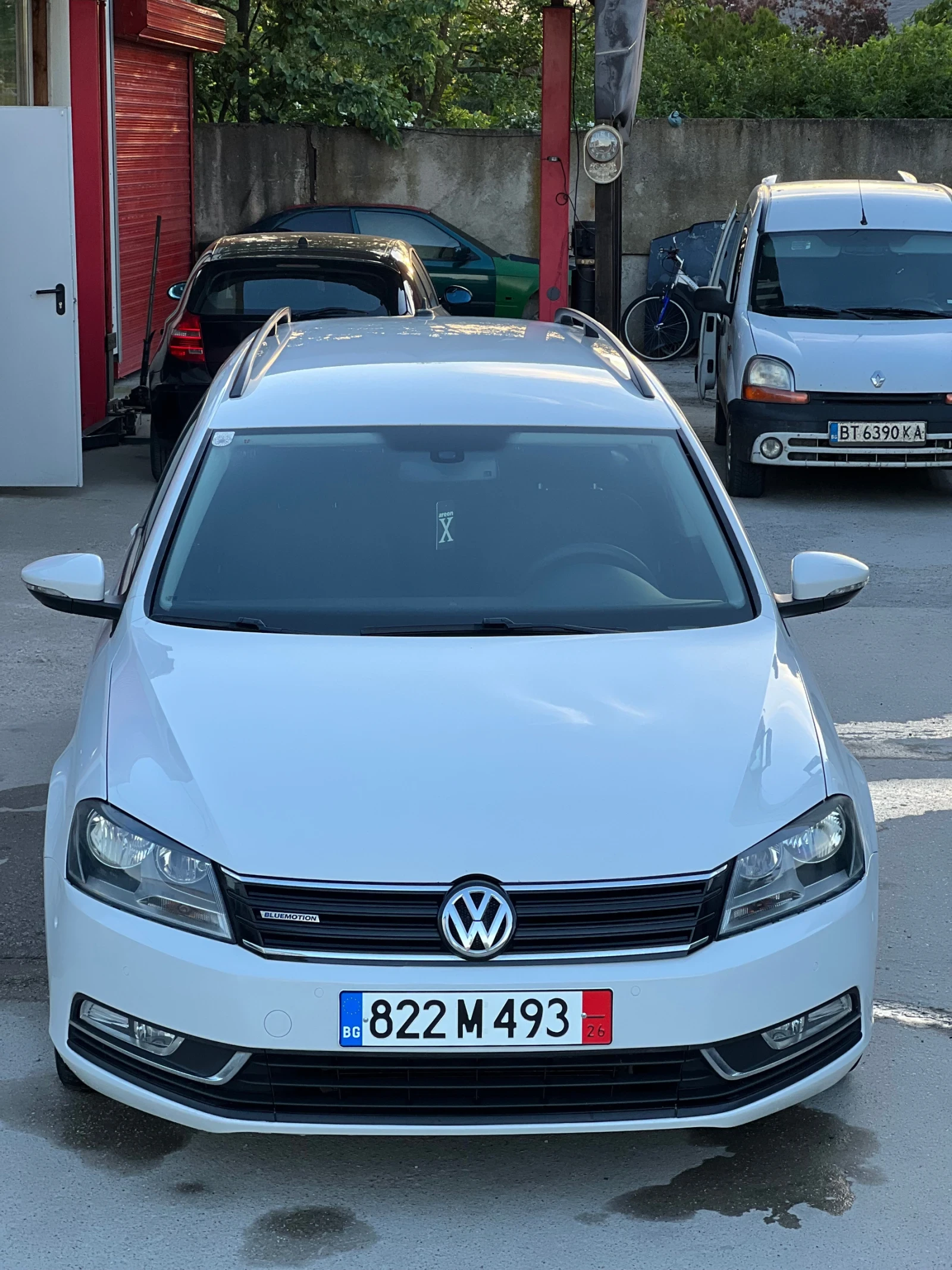 VW Passat 1.6 TDI B7 BLUEMOTION, снимка 2 - Автомобили и джипове - 55288544