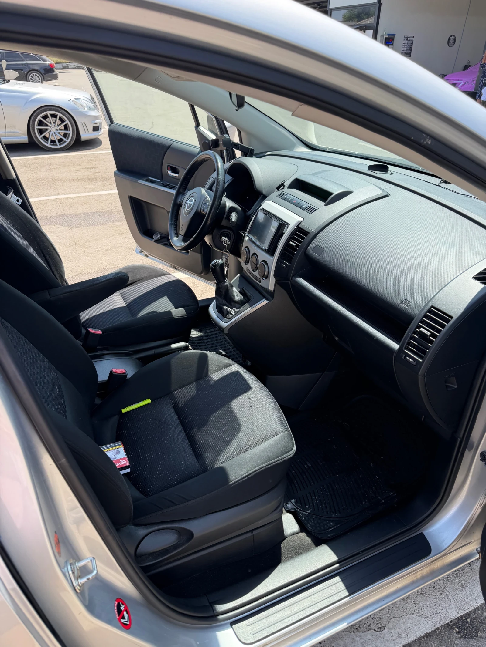 Mazda 5, снимка 6 - Автомобили и джипове - 55421641