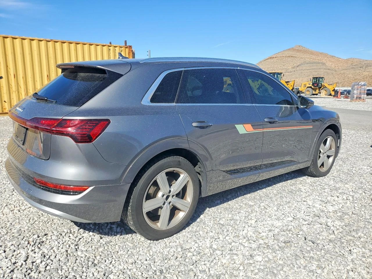 Audi E-Tron * PREMIUM* PLUS* QUATTRO*  | Mobile.bg � ����������� 4