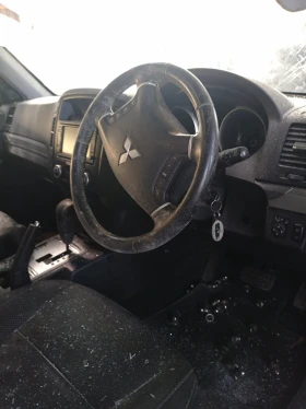 Mitsubishi Pajero 3.2  DID 170 kc, снимка 6