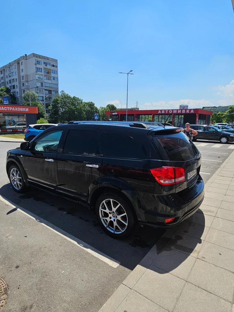 Fiat Freemont, снимка 10 - Автомобили и джипове - 52120456