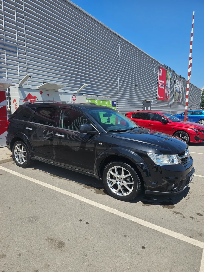 Fiat Freemont, снимка 3 - Автомобили и джипове - 52120456