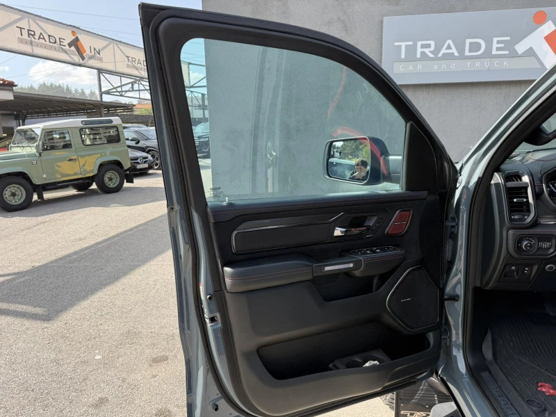 Dodge RAM 1500 TRX CREW CAB 6.2L HEMI V8 SRT Supercharged, снимка 8 - Автомобили и джипове - 52065393