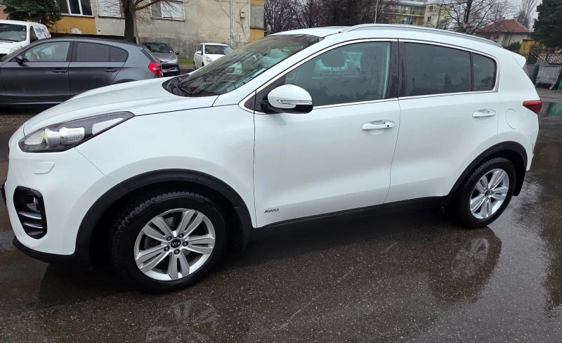 Kia Sportage 2.0 CRDI, снимка 8 - Автомобили и джипове - 53373293