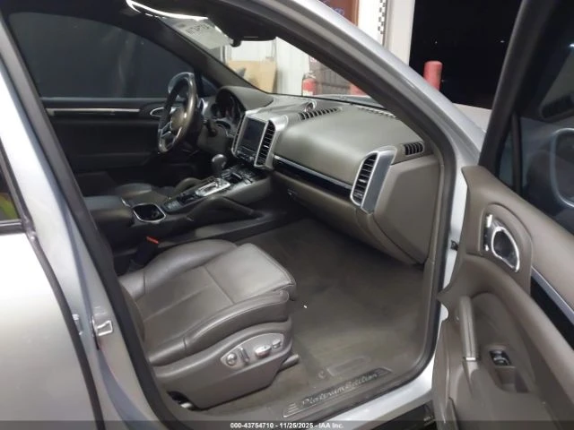 Porsche Cayenne  PLATINUM EDITION - изображение 5