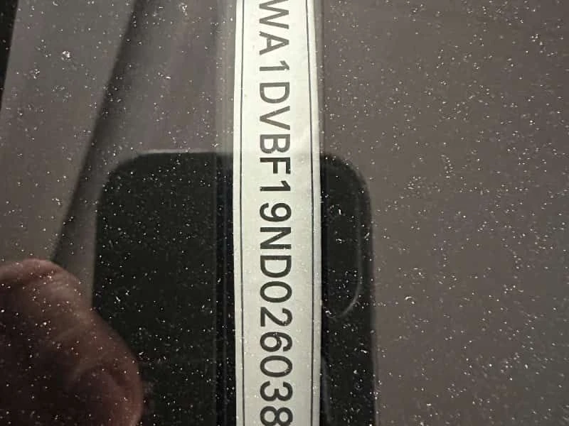 Audi Q8 * Progressiv * PANO* ПОДГРЕВ* KEYLESS* , снимка 17 - Автомобили и джипове - 53774138