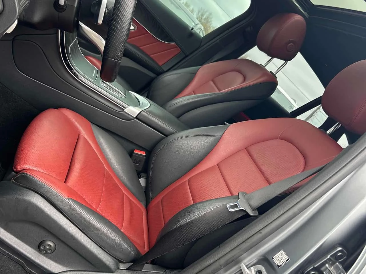 Mercedes-Benz GLC 300 4MATIC* DISTRONIC* 360КАМЕРИ* ПАНОРАМА* , снимка 10 - Автомобили и джипове - 54183346