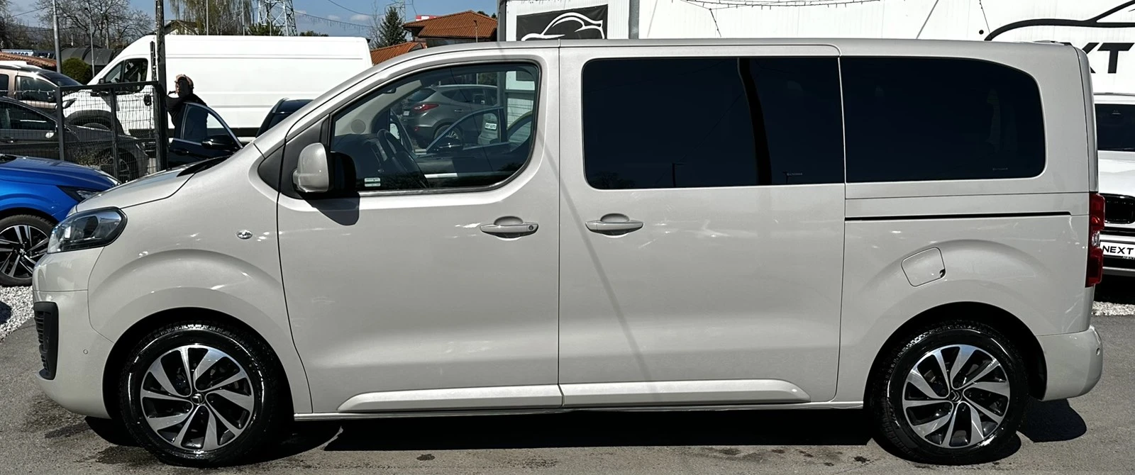 Citroen Spacetourer 2.0D 177HP 7+ 1 HUD MASSAGE CARPLAY BLINDSPOT EU6D | Mobile.bg � ����������� 8