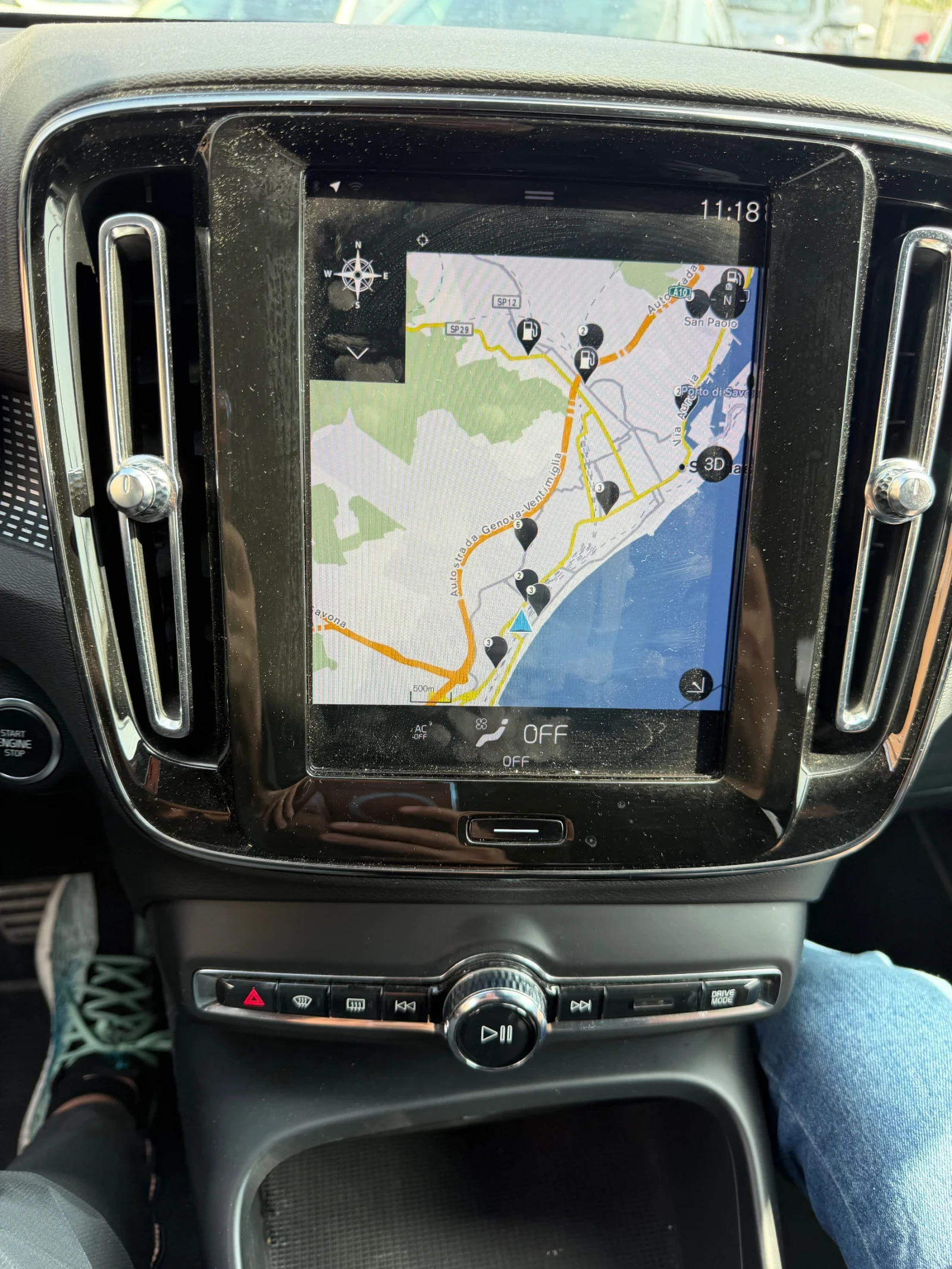 Volvo XC40 2.0 diesel 4x4 Rdesign /  Digital / LED , снимка 13 - Автомобили и джипове - 54336220