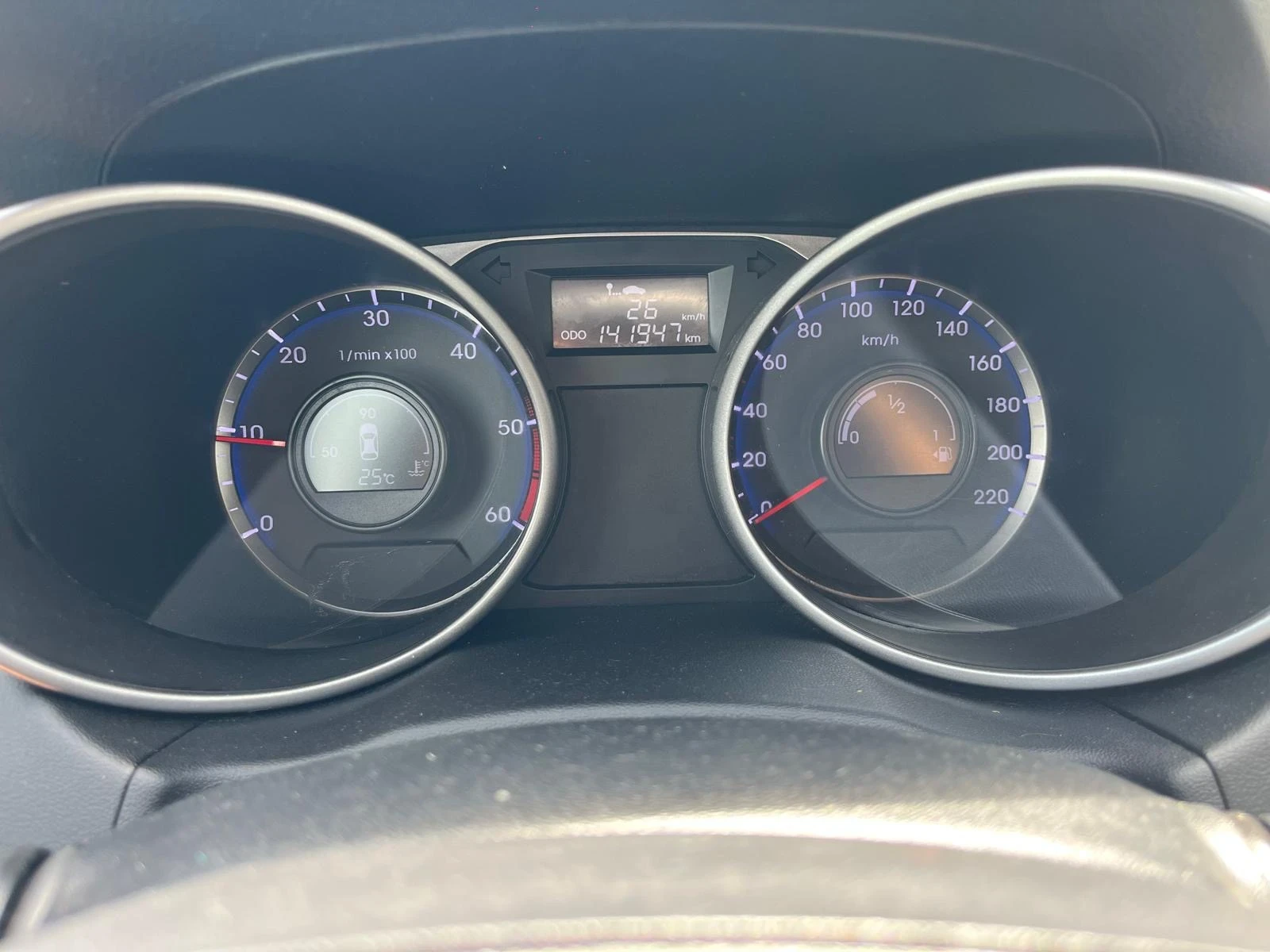 Hyundai IX35 1.7 crdi, снимка 13 - Автомобили и джипове - 54481498