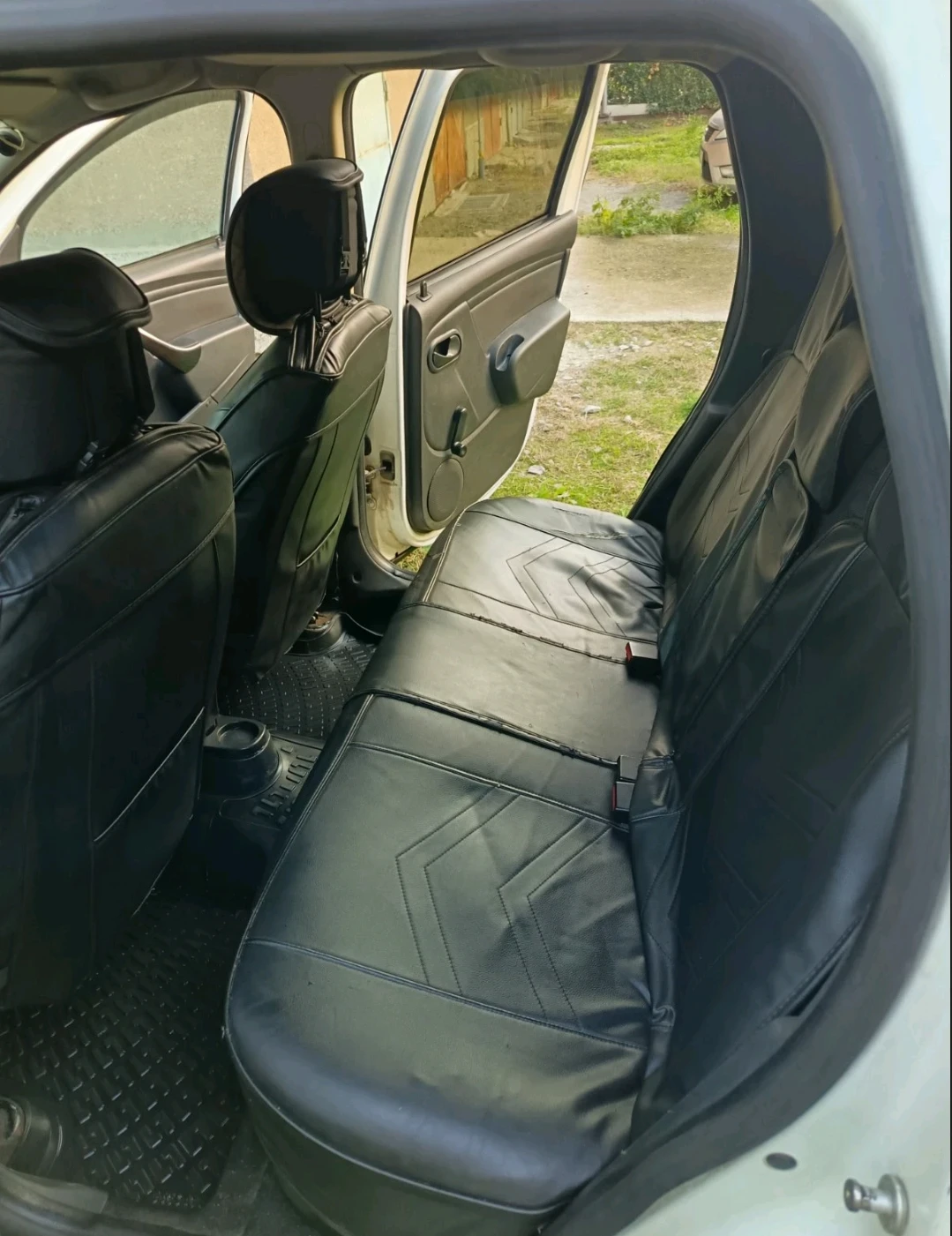 Dacia Duster ГАЗ, снимка 6 - Автомобили и джипове - 55396859
