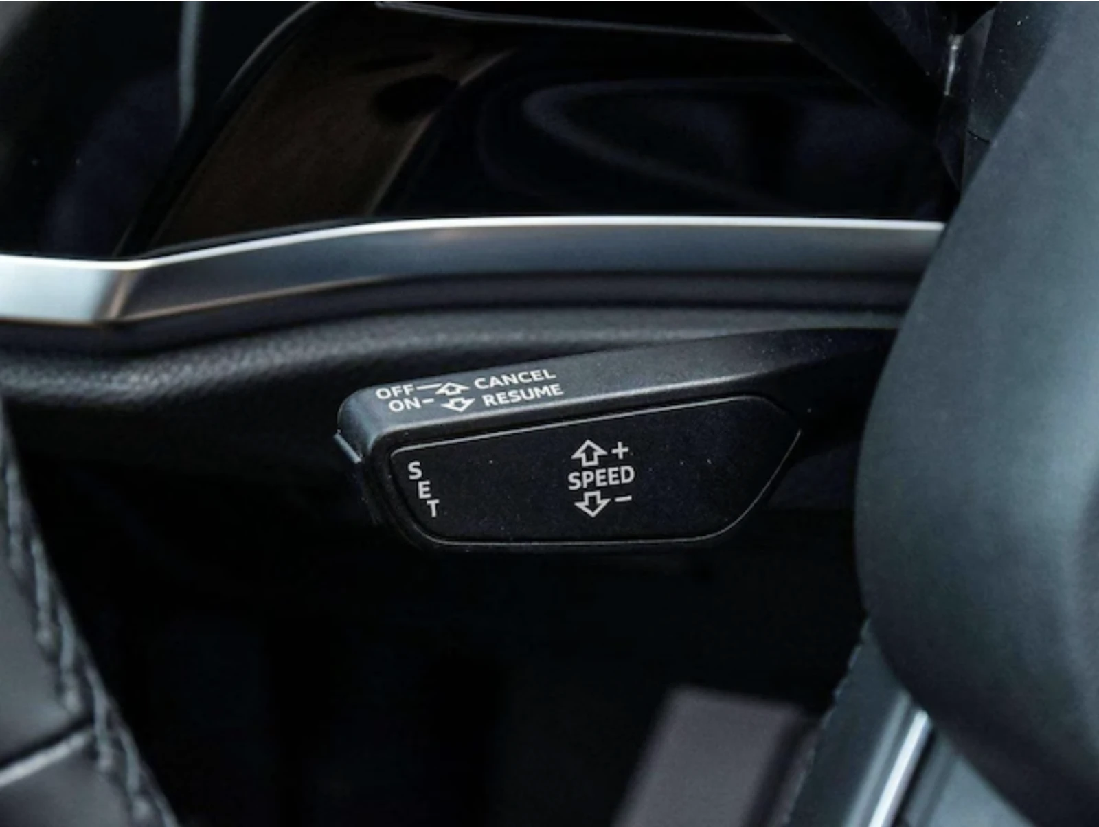 Audi Q3 45 TFSI | 2 Чифта гуми| DIGITAL DASH| Black Optics, снимка 12 - Автомобили и джипове - 55510196
